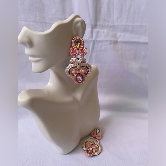 Elegant Pink and Cream Statement Earrings - Picture 1 of 3